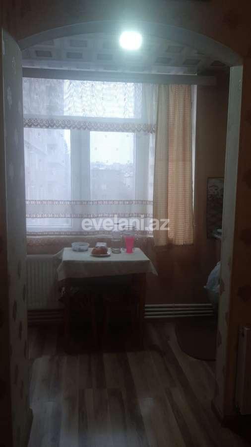 Satılır, köhnə tikili, 3 otaqlı, 55 m², Bakı, Nəsimi r, Memar Əcəmi m.