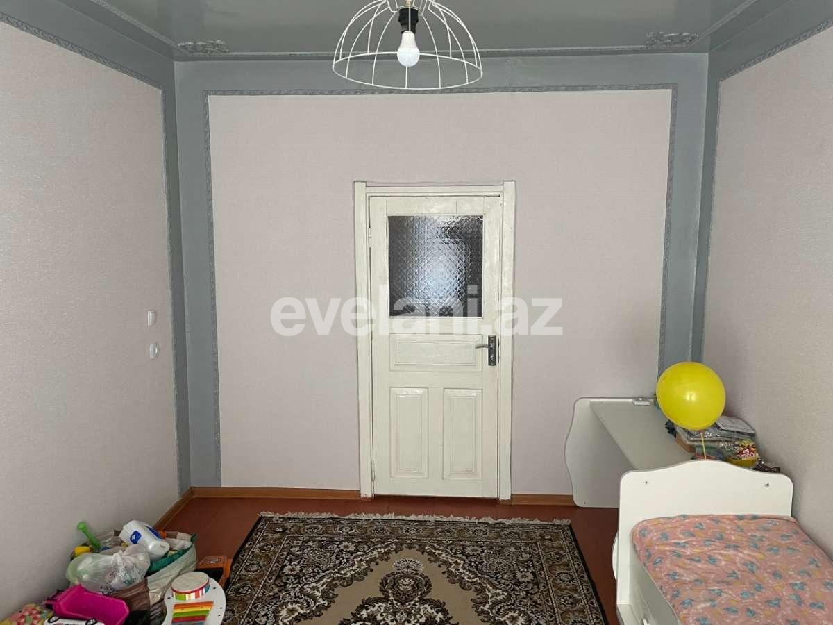 Satılır, köhnə tikili, 4 otaqlı, 90 m², Bakı, Suraxanı r, Yeni Günəşli q.