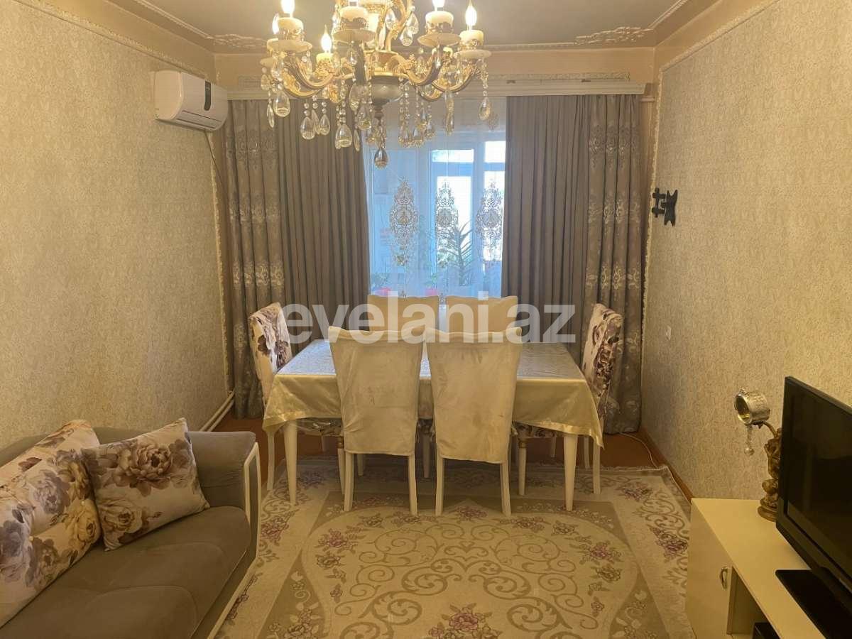 Satılır, köhnə tikili, 4 otaqlı, 90 m², Bakı, Suraxanı r, Yeni Günəşli q.