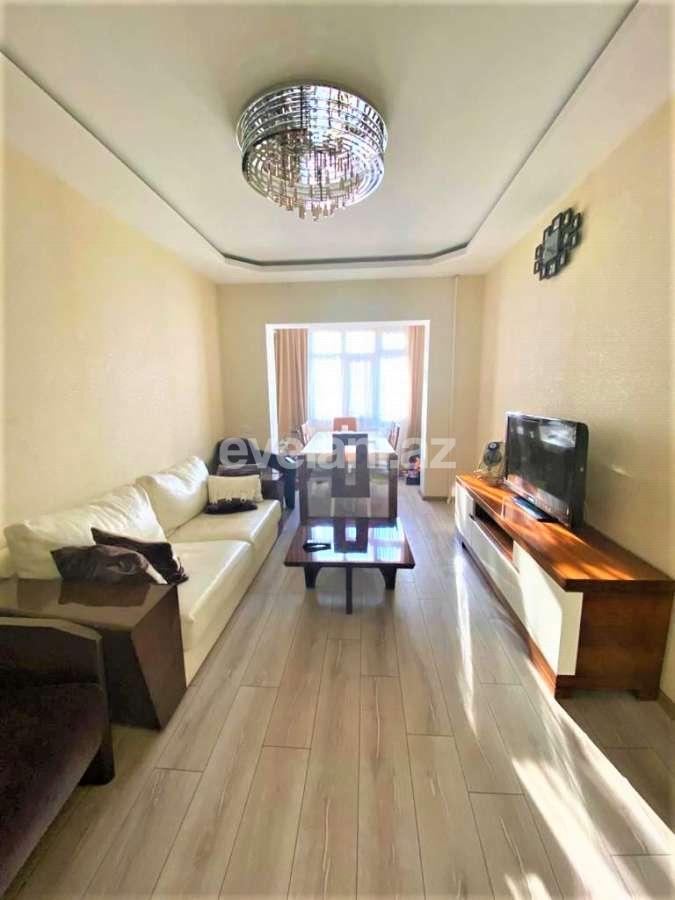 Satılır, köhnə tikili, 5 otaqlı, 100 m², Bakı, Xətai r, Əhmədli q, Əhmədli m.