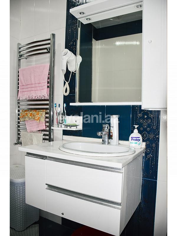 Satılır, həyət evi / bağ, 4 otaqlı, 160 m², Bakı, Binəqədi r, 9-cu mikrorayon q, 20 yanvar m.