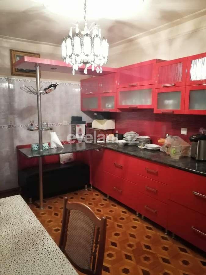 Satılır, köhnə tikili, 4 otaqlı, 110 m², Bakı, Xətai r, Şah İsmayıl Xətai m.