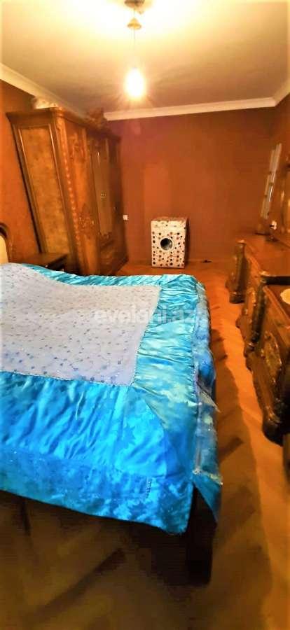 Sale, old building, 4 room, 100 m², Baku, Nizami r, Khalglar Doslugu m.