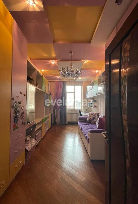 Satılır, yeni tikili, 4 otaqlı, 163 m², Bakı, Nəsimi r, 28 may m.