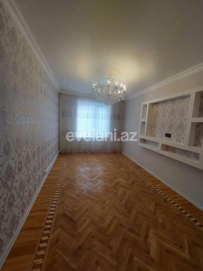 Satılır, köhnə tikili, 3 otaqlı, 65 m², Bakı, Binəqədi r, Memar Əcəmi m.