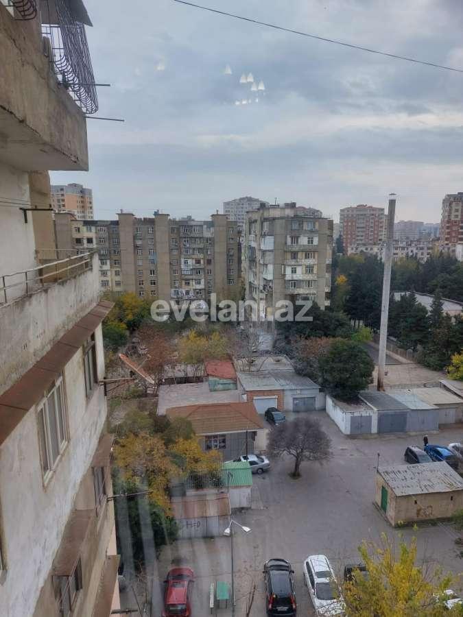 Satılır, köhnə tikili, 3 otaqlı, 65 m², Bakı, Binəqədi r, Memar Əcəmi m.