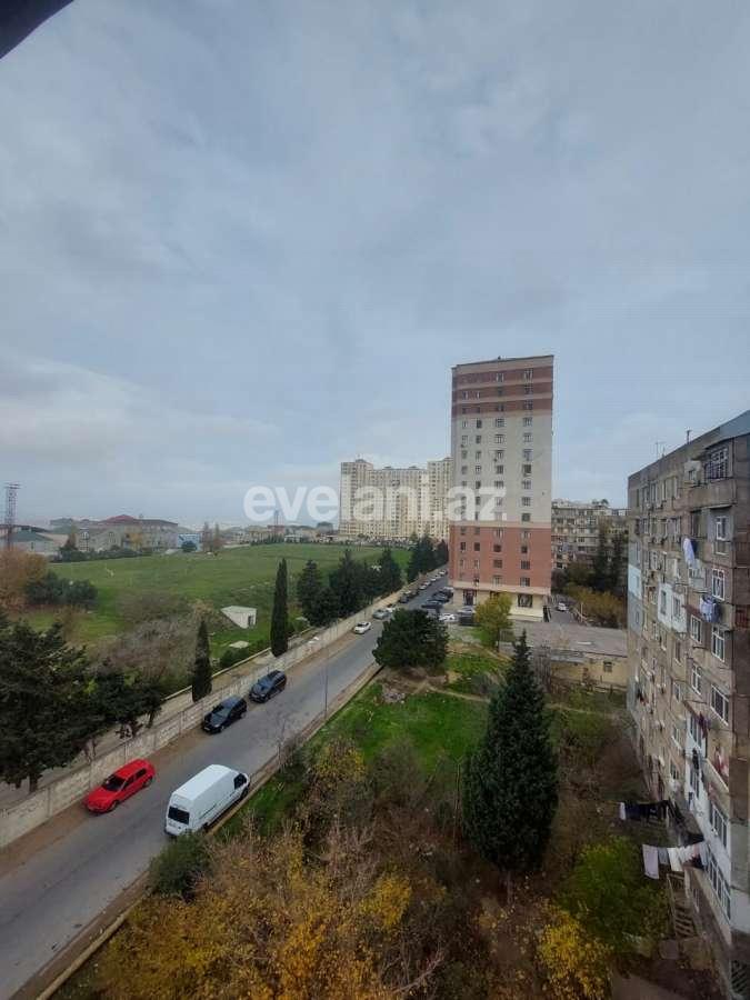 Satılır, köhnə tikili, 3 otaqlı, 65 m², Bakı, Binəqədi r, Memar Əcəmi m.