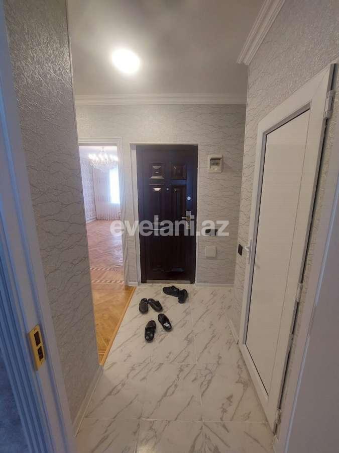 Satılır, köhnə tikili, 3 otaqlı, 65 m², Bakı, Binəqədi r, Memar Əcəmi m.