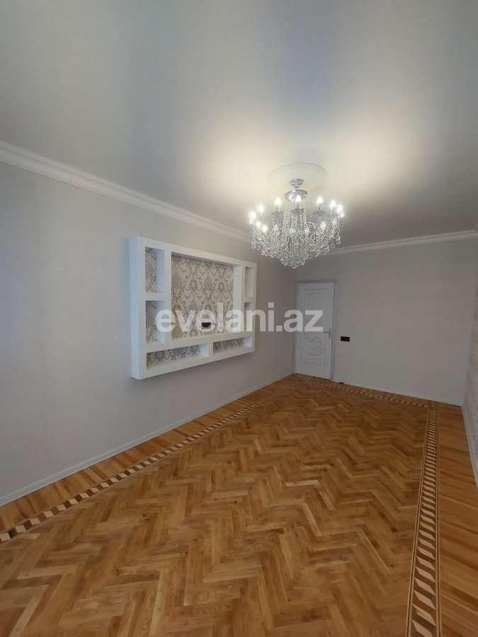 Satılır, köhnə tikili, 3 otaqlı, 65 m², Bakı, Binəqədi r, Memar Əcəmi m.