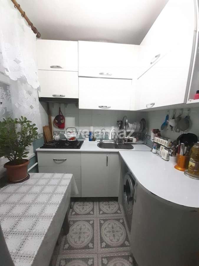Satılır, köhnə tikili, 2 otaqlı, 55 m², Bakı, Nizami r, Xalqlar Dostluğu m.
