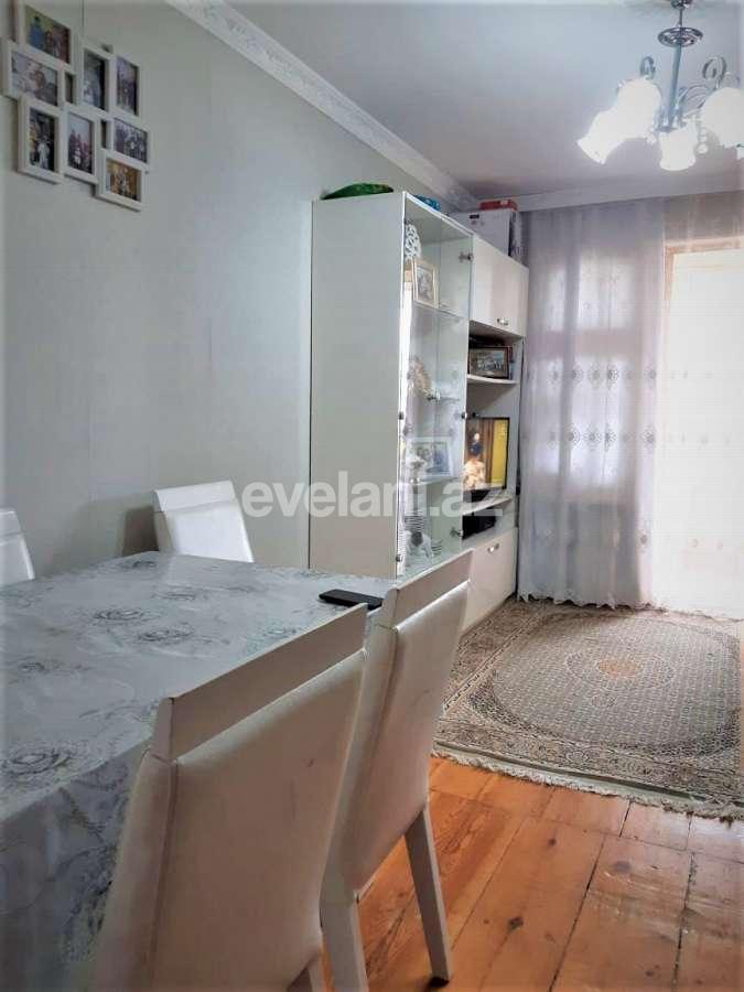 Satılır, köhnə tikili, 2 otaqlı, 55 m², Bakı, Nizami r, Xalqlar Dostluğu m.