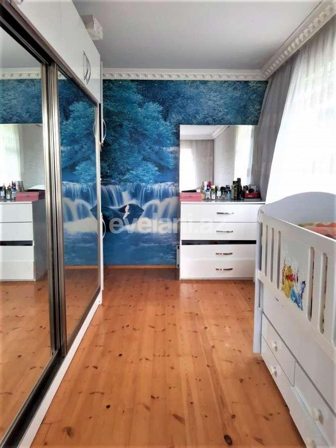 Satılır, köhnə tikili, 2 otaqlı, 55 m², Bakı, Nizami r, Xalqlar Dostluğu m.