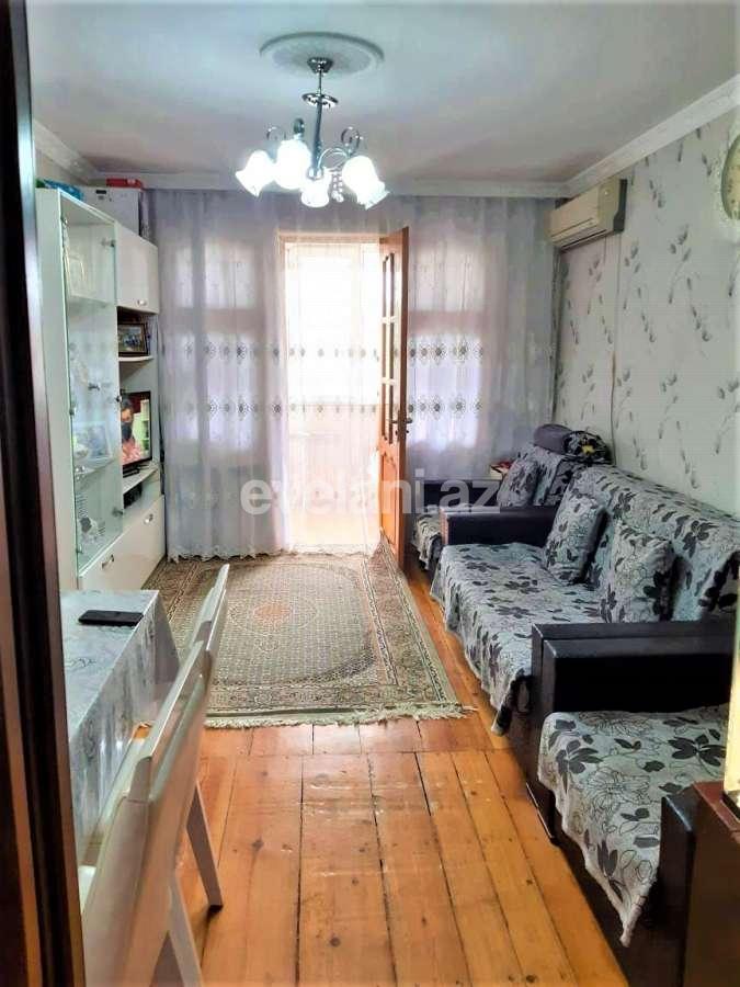 Satılır, köhnə tikili, 2 otaqlı, 55 m², Bakı, Nizami r, Xalqlar Dostluğu m.