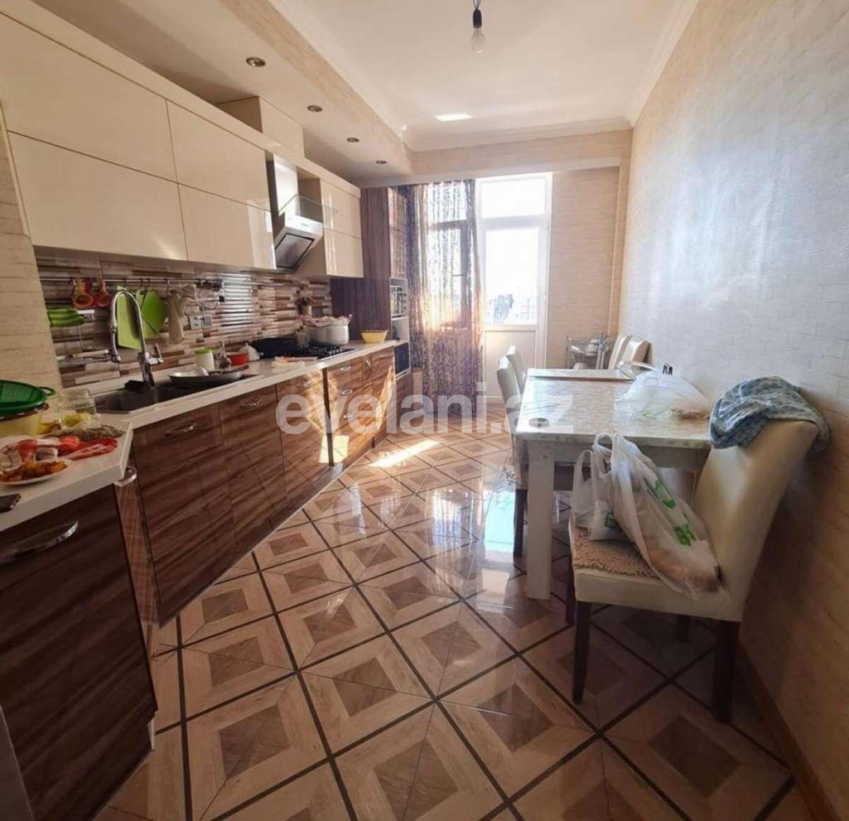Kirayə verilir, yeni tikili, 3 otaqlı, 110.7 m², Bakı, Yasamal r, Yeni Yasamal q, İnşaatçılar m.