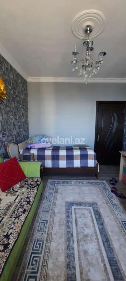 Sale, old building, 3 room, 80 m², Baku, Surakhani r, Massiv D d, Khalglar Doslugu m.