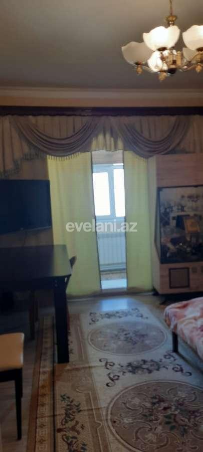 Sale, old building, 3 room, 80 m², Baku, Surakhani r, Massiv D d, Khalglar Doslugu m.