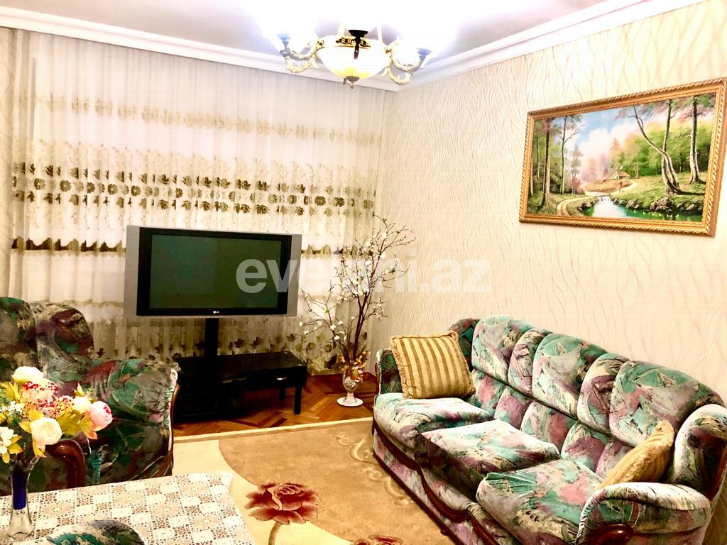 Rent, old building, 4 room, 120 m², Baku, Binagadi r, 8-th microdistrict d.
