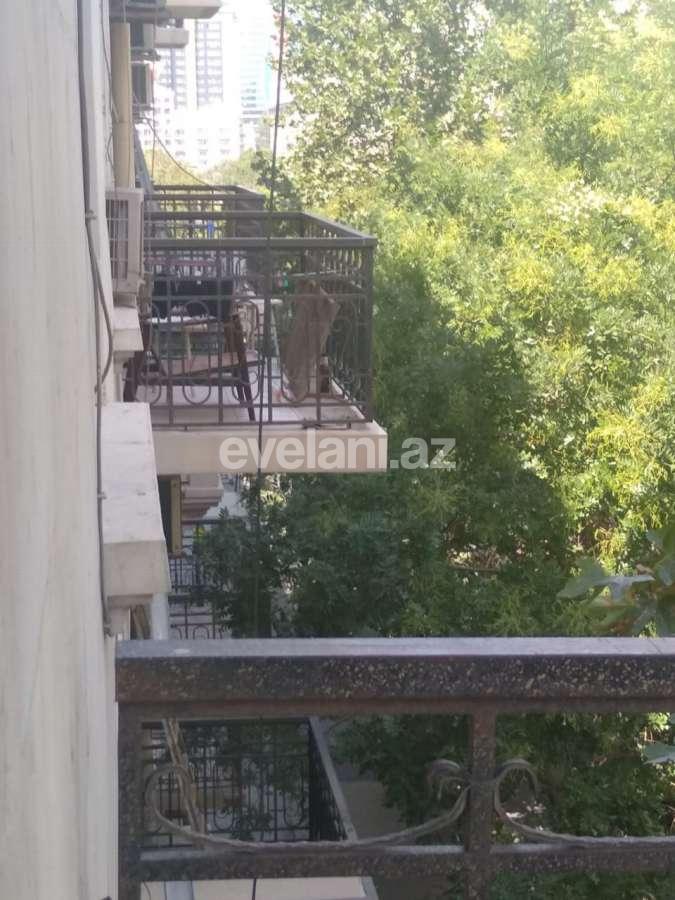 Satılır, köhnə tikili, 2 otaqlı, 62 m², Bakı, Səbail r, İçəri Şəhər m.