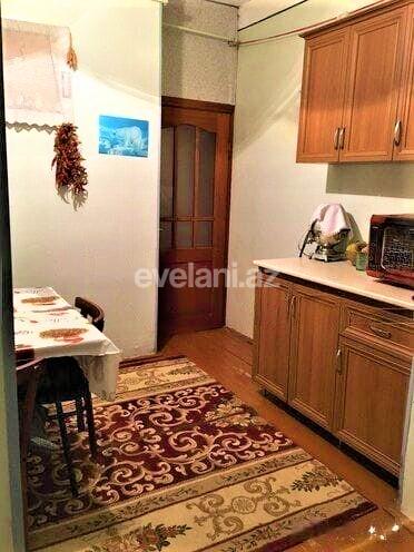 Satılır, köhnə tikili, 2 otaqlı, 60 m², Bakı, Suraxanı r, Qaraçuxur q.
