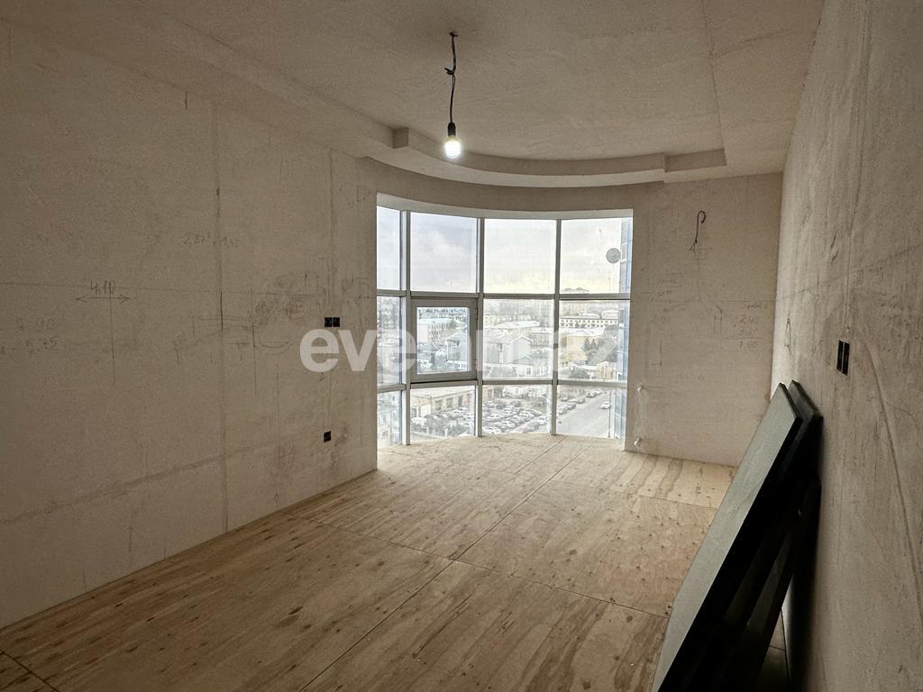 Satılır, yeni tikili, 3 otaqlı, 113 m², Bakı, Sabunçu r, Bakıxanov q, Qara Qarayev m.