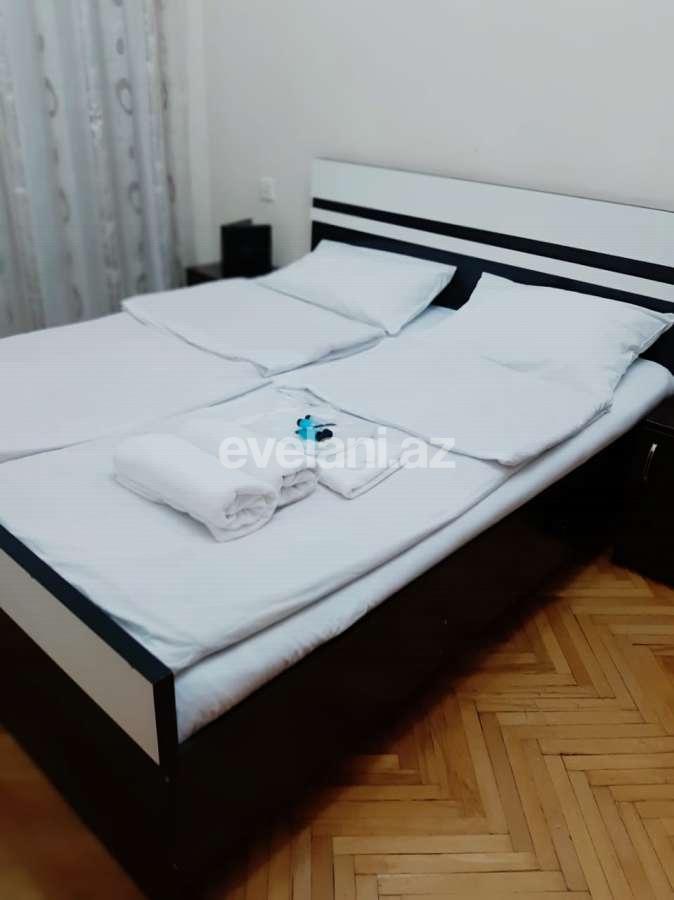 Rent, old building, 2 room, 65 m², Baku, Sabail r, Icheri Sheher m.