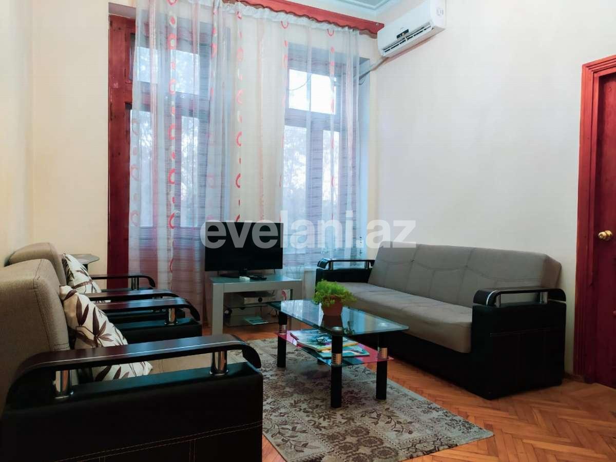 Rent, old building, 2 room, 65 m², Baku, Sabail r, Icheri Sheher m.