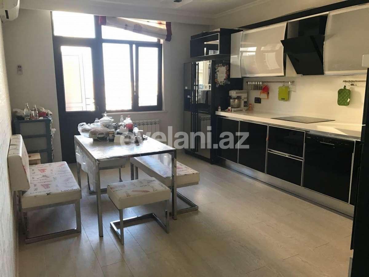 Satılır, yeni tikili, 3 otaqlı, 147 m², Bakı, Binəqədi r, 8-ci mikrorayon q, Azadlıq prospekti m.