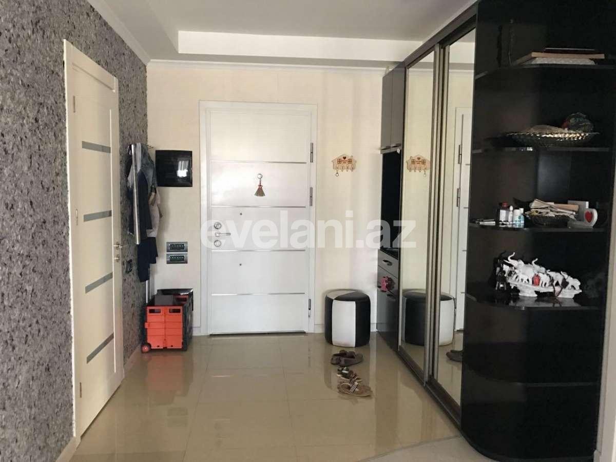 Satılır, yeni tikili, 3 otaqlı, 147 m², Bakı, Binəqədi r, 8-ci mikrorayon q, Azadlıq prospekti m.