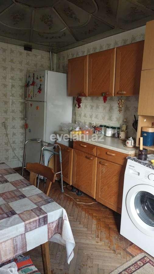 Satılır, köhnə tikili, 4 otaqlı, 100 m², Bakı, Nərimanov r, Gənclik m.