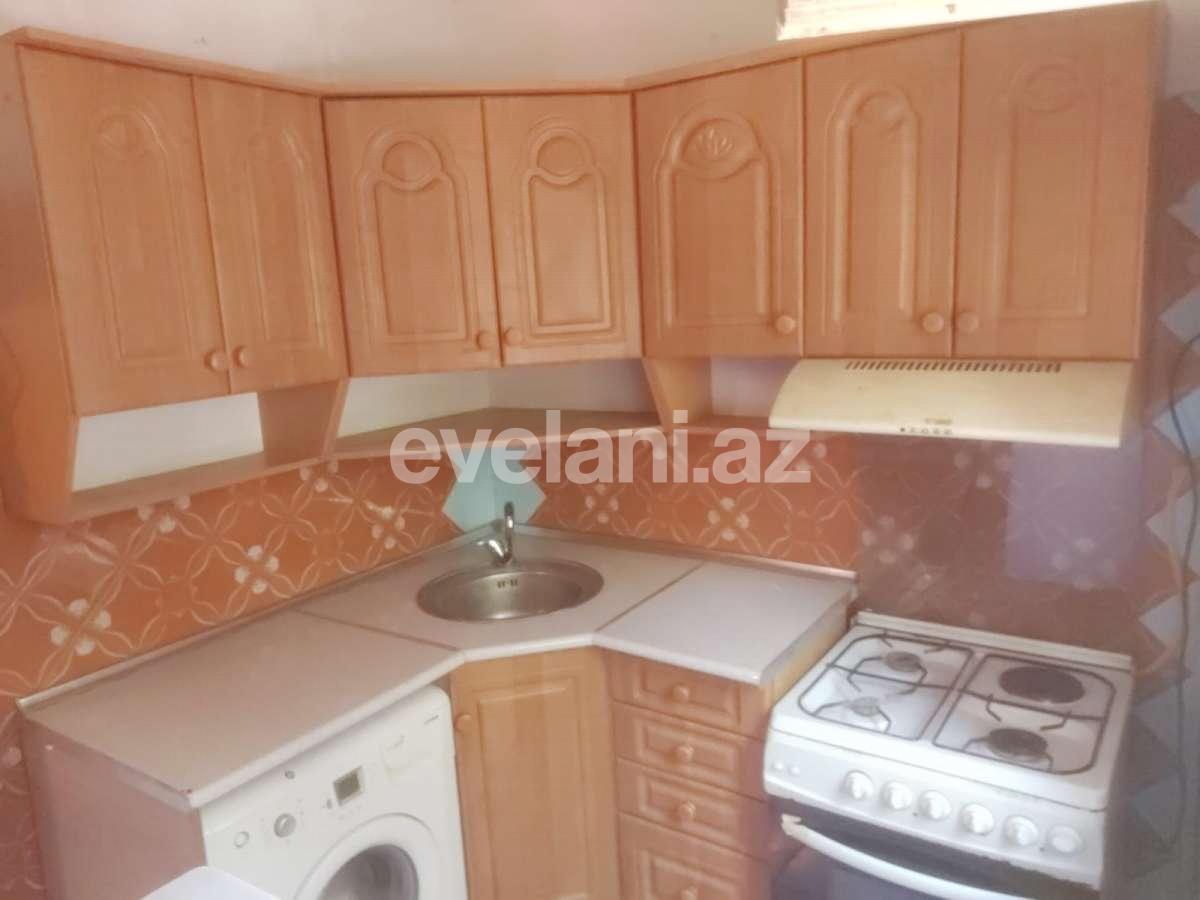 Satılır, köhnə tikili, 3 otaqlı, 70 m², Bakı, Binəqədi r, Xutor q, Memar Əcəmi m.