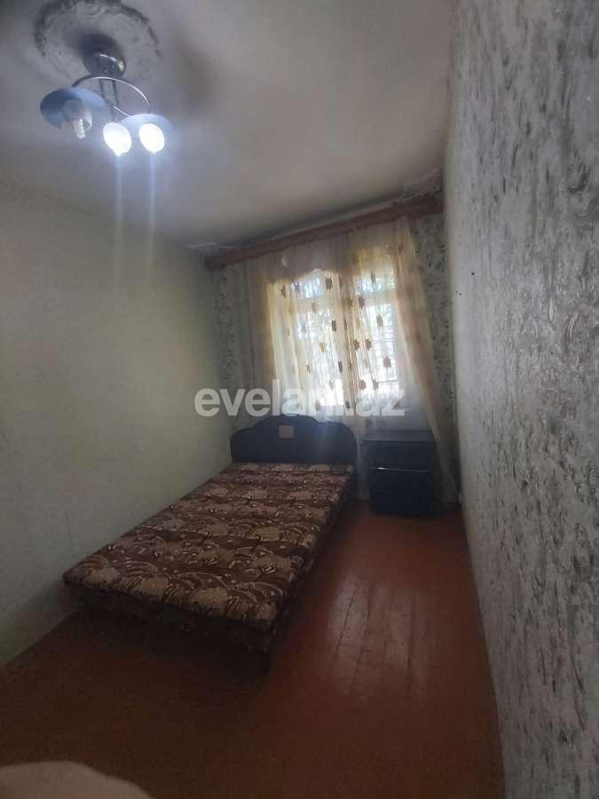 Satılır, köhnə tikili, 3 otaqlı, 70 m², Bakı, Binəqədi r, Xutor q, Memar Əcəmi m.