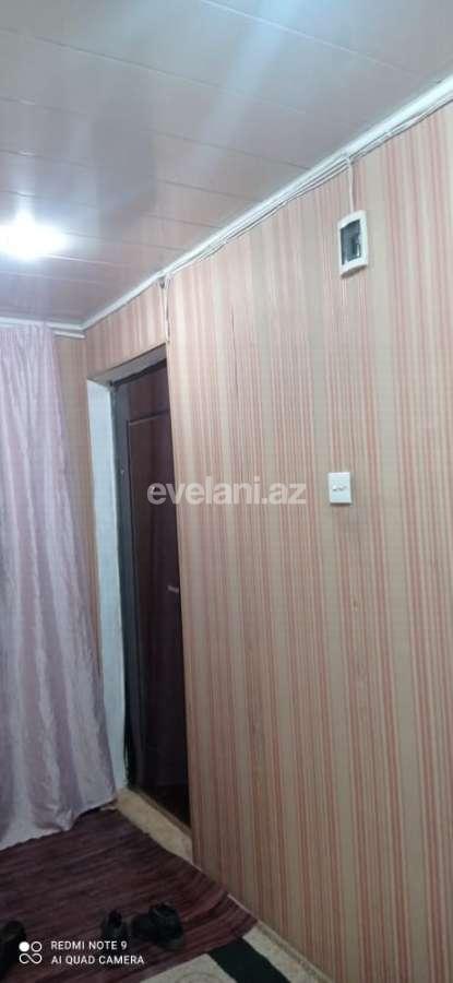 Satılır, köhnə tikili, 2 otaqlı, 53 m², Sumqayıt, 4-cü mikrorayon r.