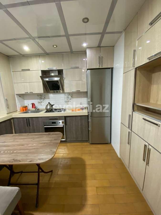 Kirayə verilir, köhnə tikili, 3 otaqlı, 80 m², Bakı, Xətai r, Şah İsmayıl Xətai m.