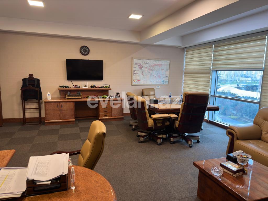 Kirayə verilir, ofis, 6 otaqlı, 300 m², Bakı, Xətai r, Şah İsmayıl Xətai m.