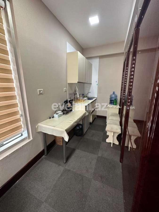 Kirayə verilir, ofis, 6 otaqlı, 300 m², Bakı, Xətai r, Şah İsmayıl Xətai m.