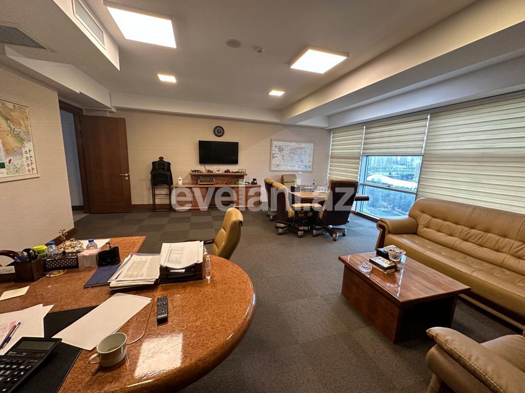 Kirayə verilir, ofis, 6 otaqlı, 300 m², Bakı, Xətai r, Şah İsmayıl Xətai m.