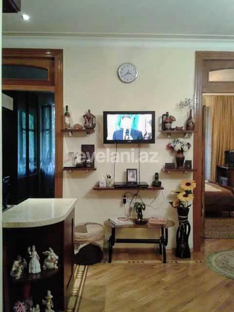 Satılır, köhnə tikili, 3 otaqlı, 65 m², Bakı, Xətai r, Şah İsmayıl Xətai m.