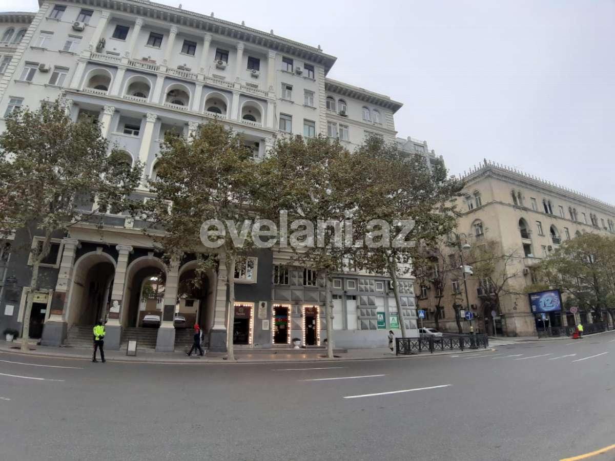 Sale, old building, 2 room, 50 m², Baku, Sabail r, Icheri Sheher m.