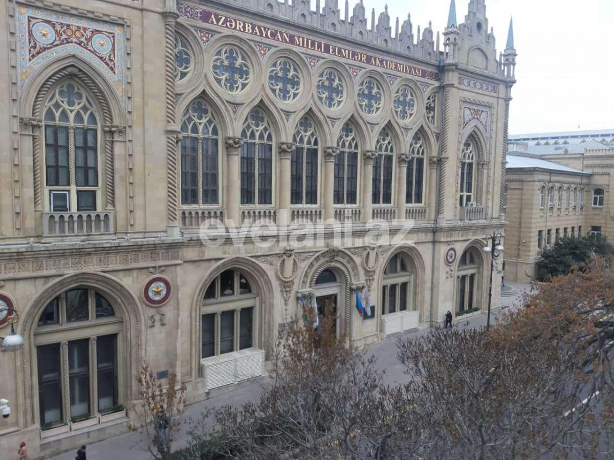 Sale, old building, 2 room, 50 m², Baku, Sabail r, Icheri Sheher m.