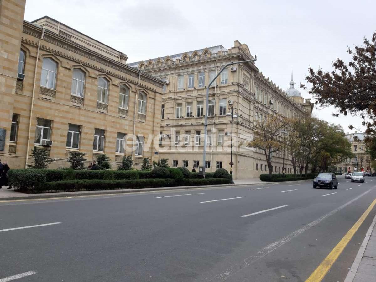 Sale, old building, 2 room, 50 m², Baku, Sabail r, Icheri Sheher m.