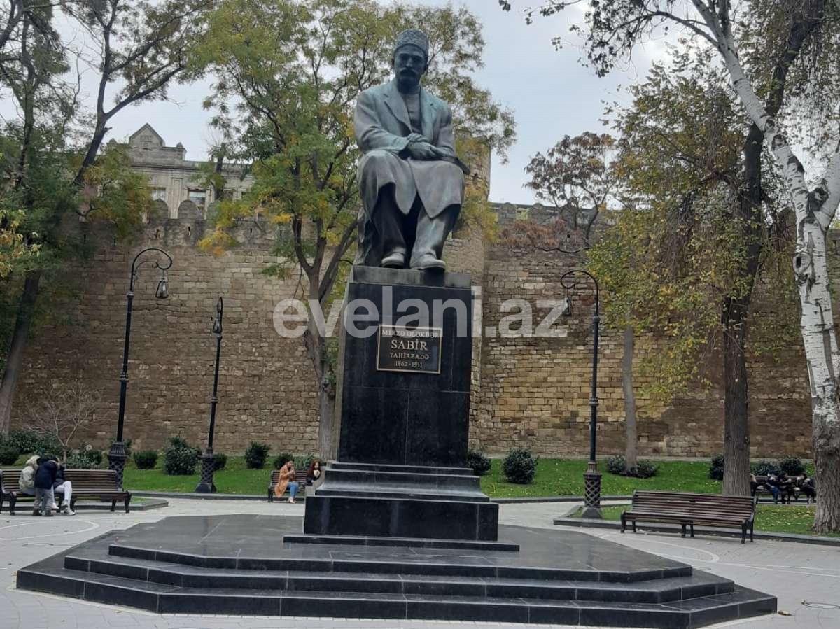 Sale, old building, 2 room, 50 m², Baku, Sabail r, Icheri Sheher m.