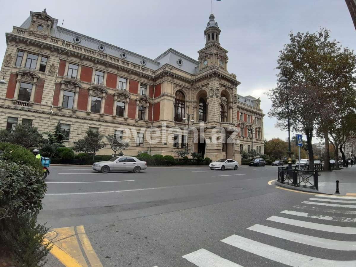 Sale, old building, 2 room, 50 m², Baku, Sabail r, Icheri Sheher m.