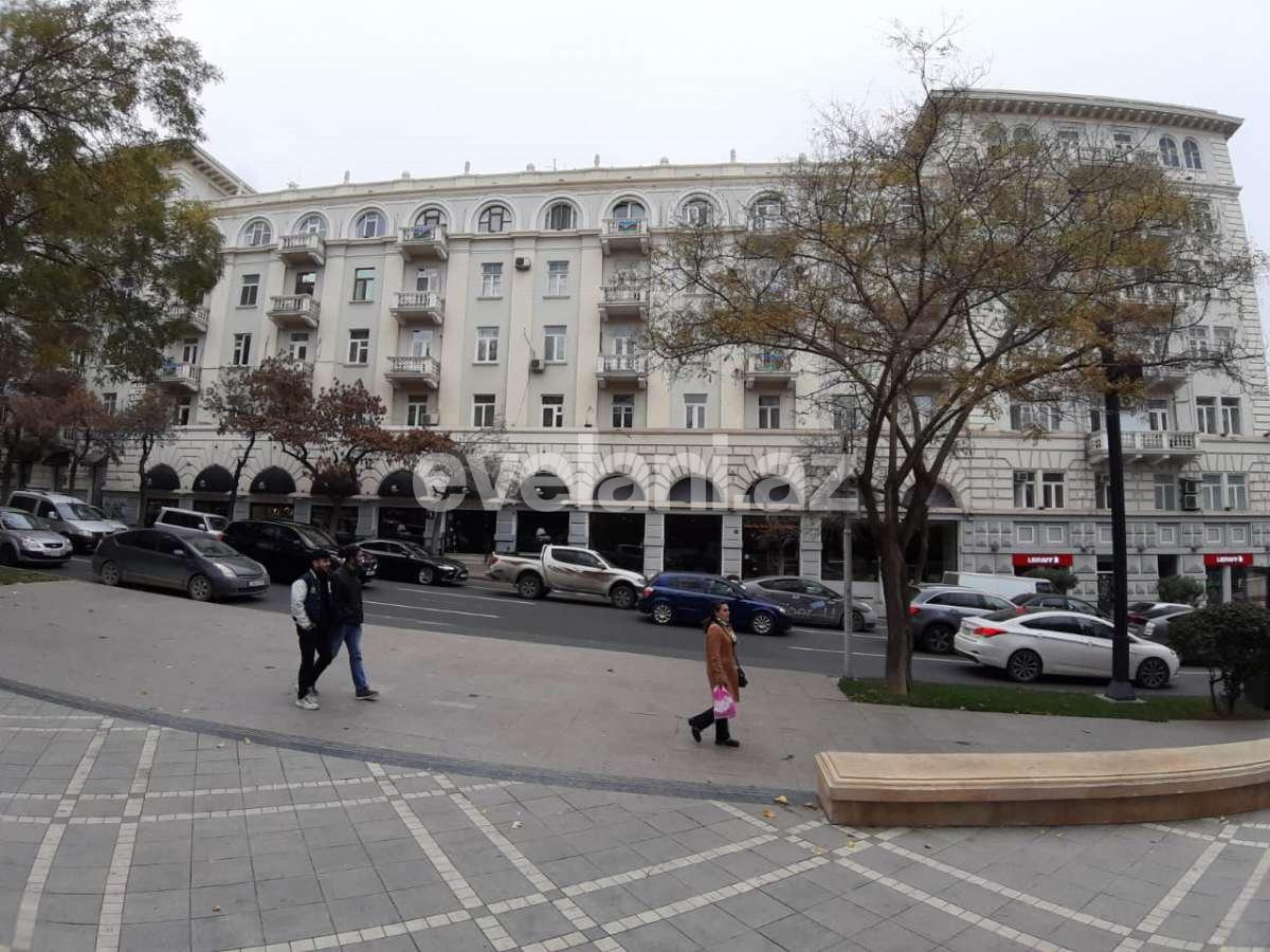 Sale, old building, 2 room, 50 m², Baku, Sabail r, Icheri Sheher m.