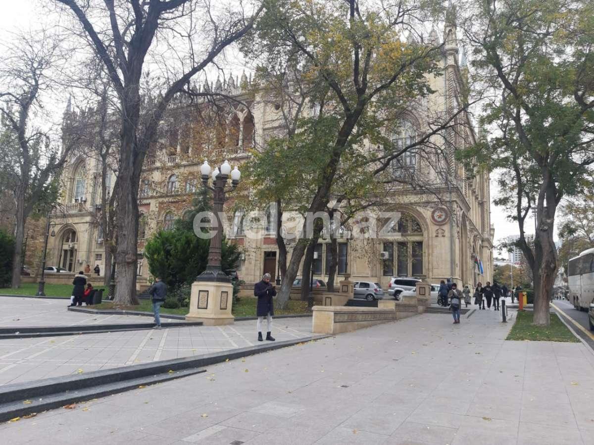 Sale, old building, 2 room, 50 m², Baku, Sabail r, Icheri Sheher m.