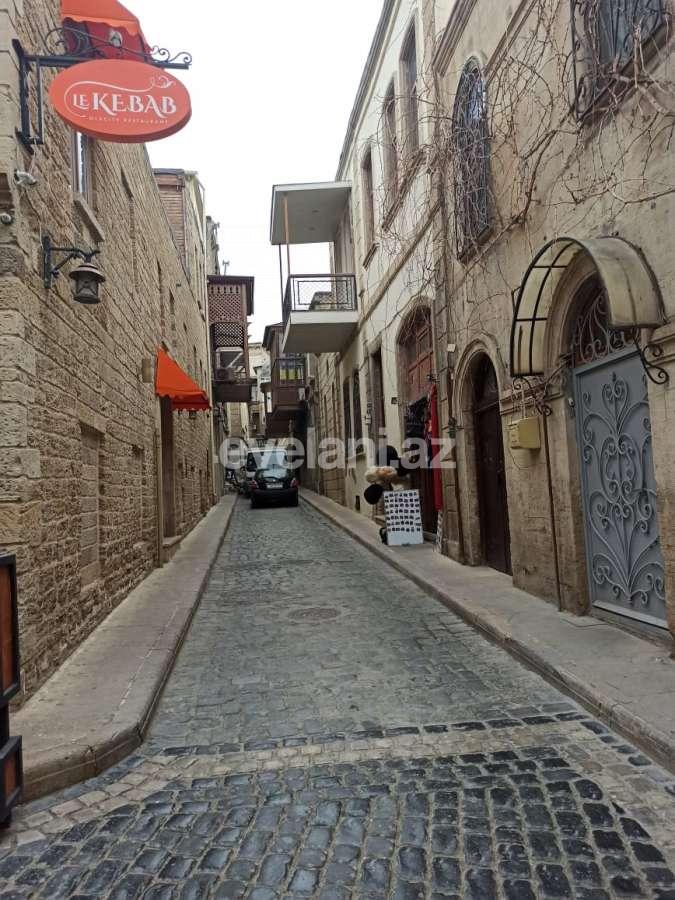 Kirayə verilir, köhnə tikili, 1 otaqlı, 40 m², Bakı, Səbail r, İçəri Şəhər m.