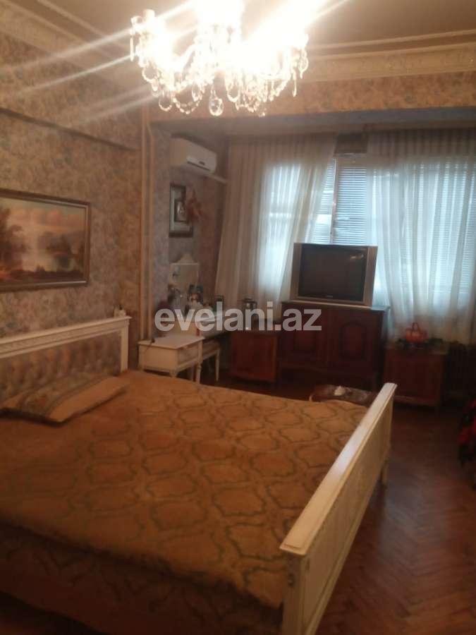 Sale, old building, 4 room, 90 m², Baku, Narimanov r.