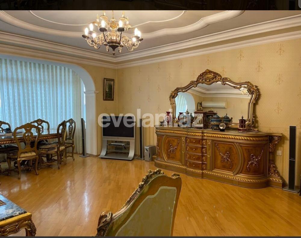 Satılır, yeni tikili, 3 otaqlı, 130 m², Bakı, Nəsimi r, 4-cü mikrorayon q, Nəsimi m.