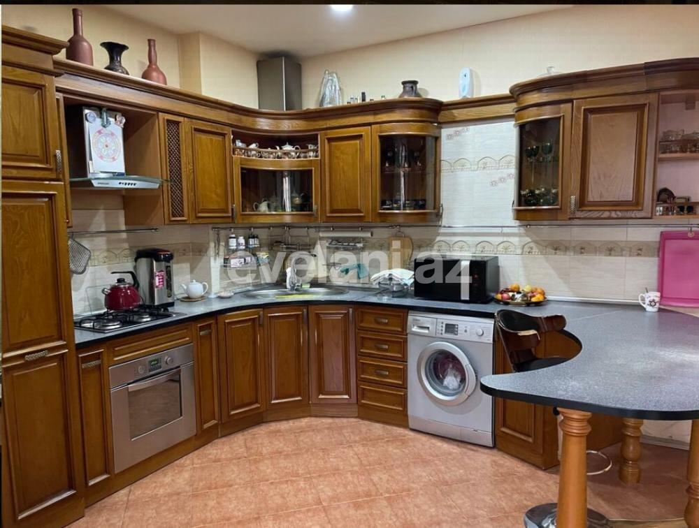 Satılır, yeni tikili, 3 otaqlı, 130 m², Bakı, Nəsimi r, 4-cü mikrorayon q, Nəsimi m.