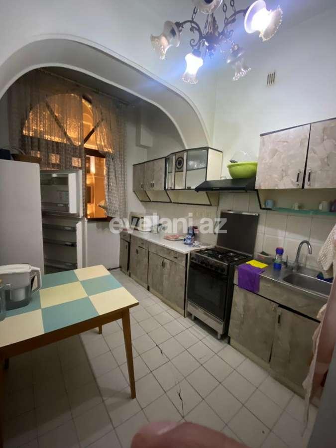 Kirayə verilir, köhnə tikili, 2 otaqlı, 89 m², Bakı, Səbail r.