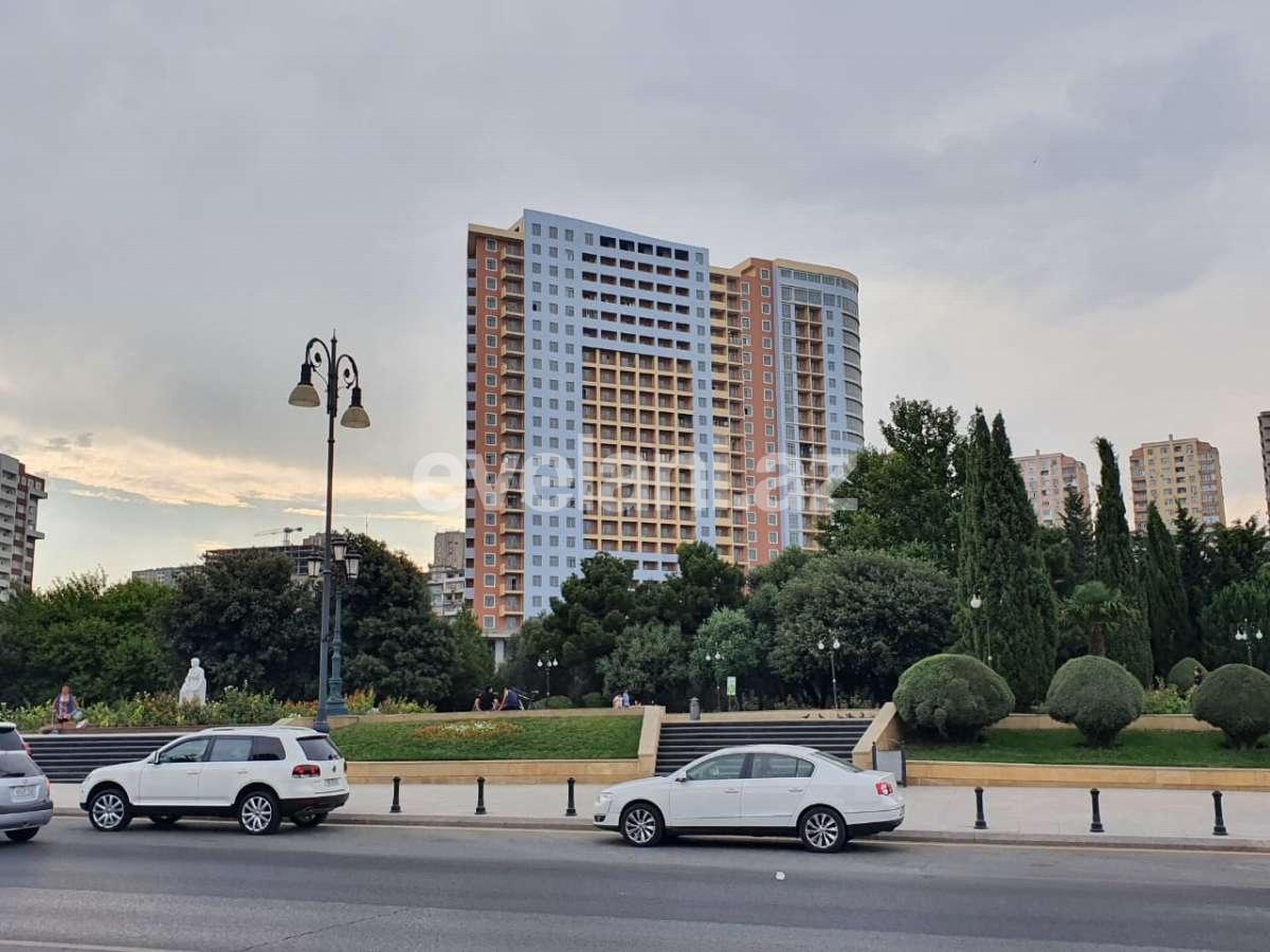 Sale, new building, 2 room, 70 m², Baku, Binagadi r, 9-th microdistrict d, Nasimi m.